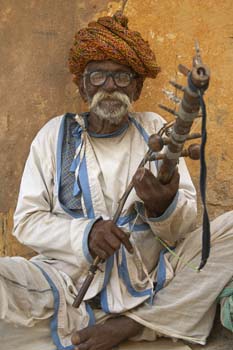 <b>India, Jaipur</b>, Portrait of man