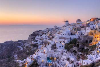 <b>Greece, Santorini</b>, Sunset in Oia