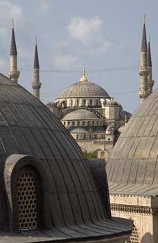 Sultan Ahmed Mosque, aka Blue mosque, in the wintertime